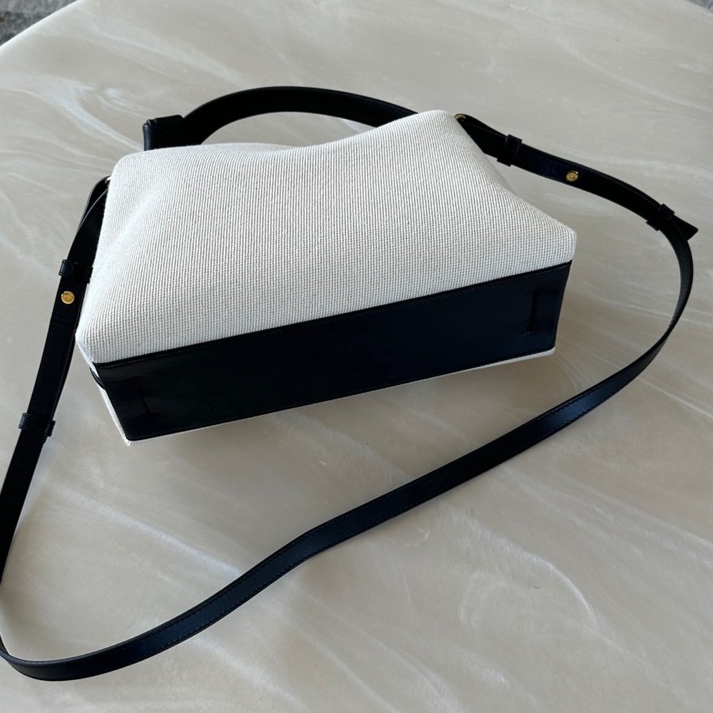 JW Anderson Corner Bag - Picture 3 of 4